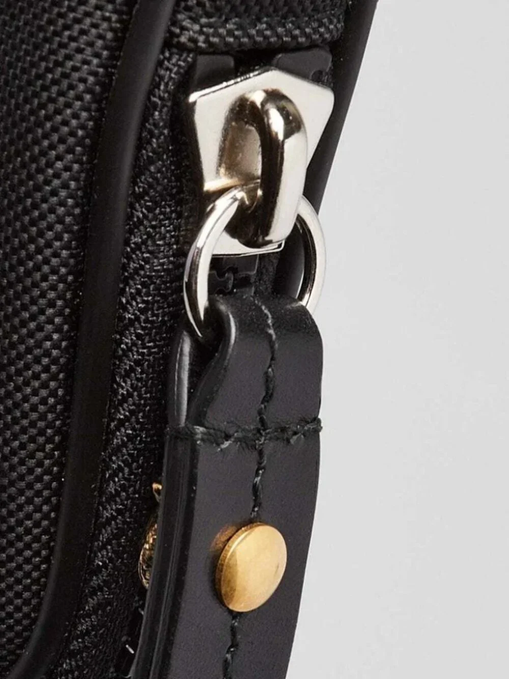 Gucci Black Nylon Butterfly L'Aveugle Par Amour Zip Pouch - Picture 5 of 10